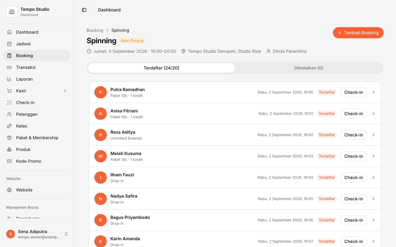 Roster kelas Spinning Tempo Studio di dashboard: Terdaftar 24 dari 20, daftar peserta dengan sumber bayar Paket 10x, Unlimited Bulanan, atau Drop-in, dan tombol Check-in per orang
