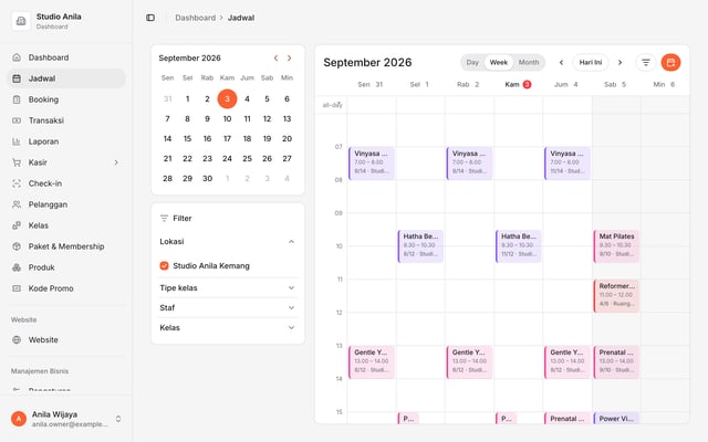 Dashboard jadwal mingguan Olahrago menampilkan kelas yoga berulang dengan kuota peserta dan nama instruktur per kelas